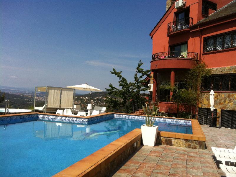 Petit Mirador Ξενοδοχείο Torrelles De Llobregat Εξωτερικό φωτογραφία